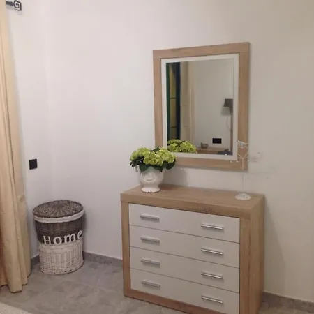 Luxury One Bedroom Duplex In Lägenhet *
